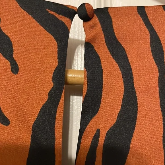 NWT Bar III - Animal Tiger Print Long Sleeve Midi Dress - Size XS - Picture 13 of 13